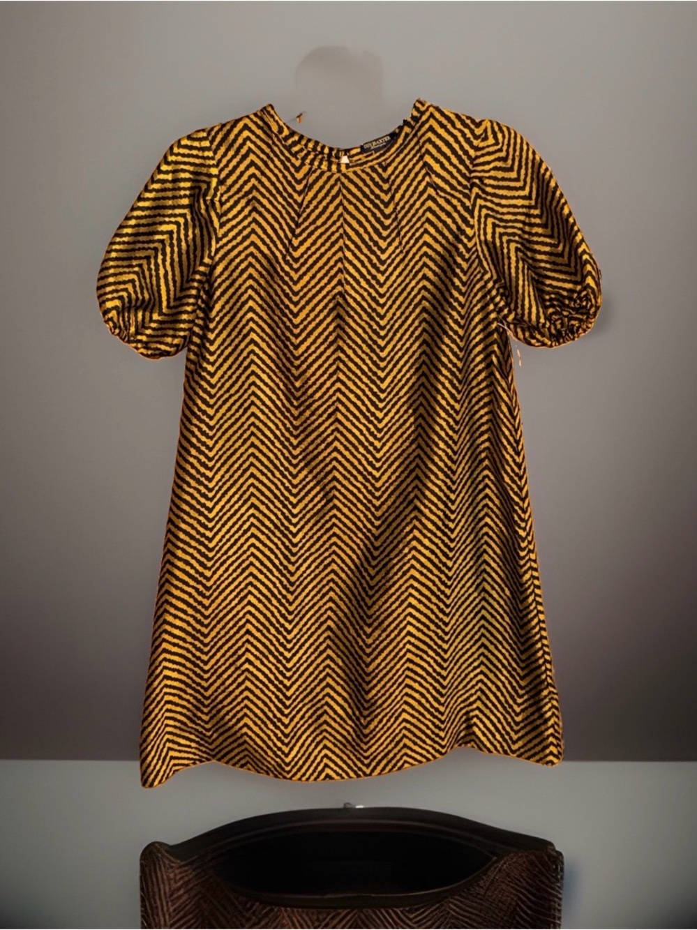 NWT Guy Baxter LA Silk Blend Chevron Mini Dress in Gold  & Navy-6